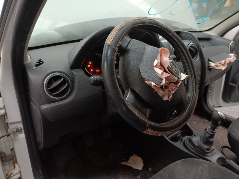 Recambio de salpicadero para dacia duster ambience 4x2 referencia OEM IAM   