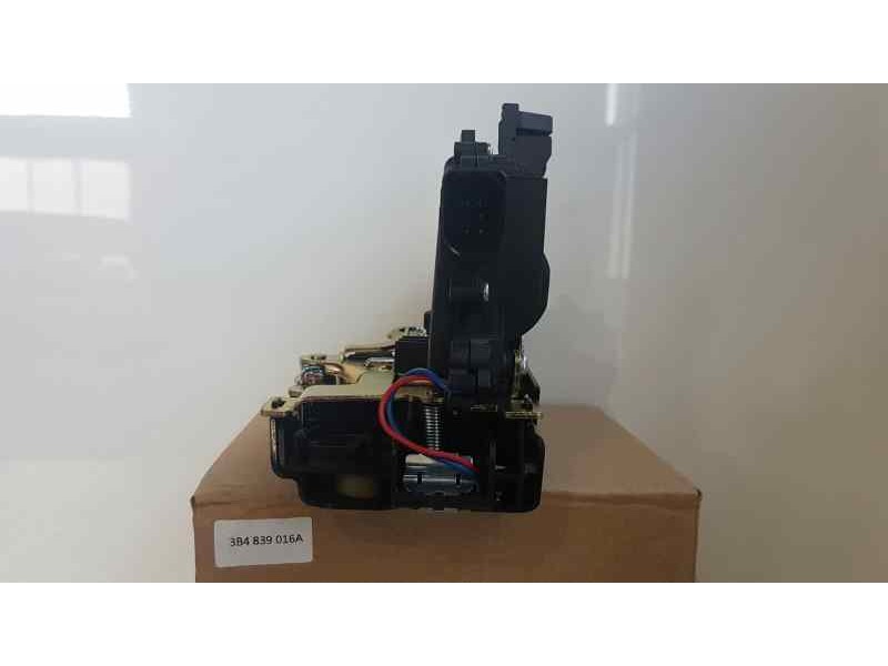 Recambio de cerradura puerta trasera derecha para universal cerradura trasera derecha vw-seat-skoda referencia OEM IAM 3B4839016
