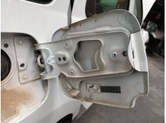 Recambio de tapa exterior combustible para dacia duster ambience 4x2 referencia OEM IAM    2
