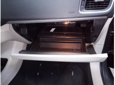 Recambio de guantera para volvo v40 momentum referencia OEM IAM    2