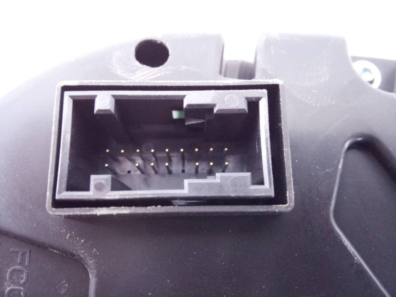 Recambio de cuadro instrumentos para skoda rapid active referencia OEM IAM 5JA920744  E2-A1-19-3