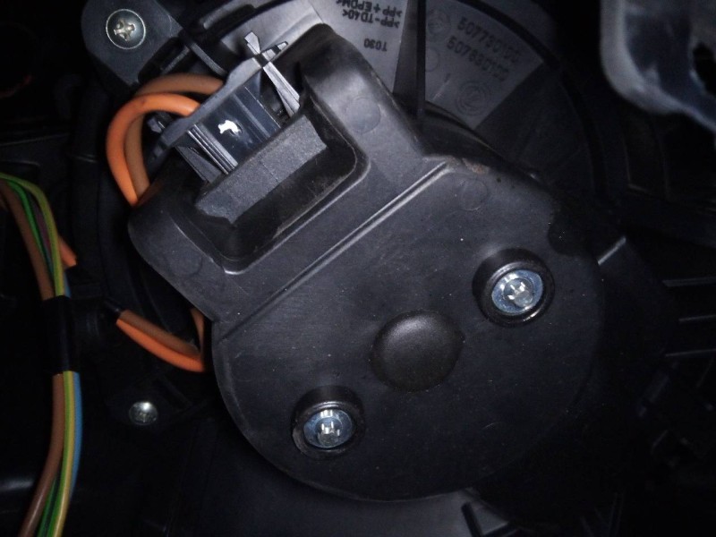 Recambio de ventilador calefaccion para fiat doblo emotion referencia OEM IAM 507830100 507830100 