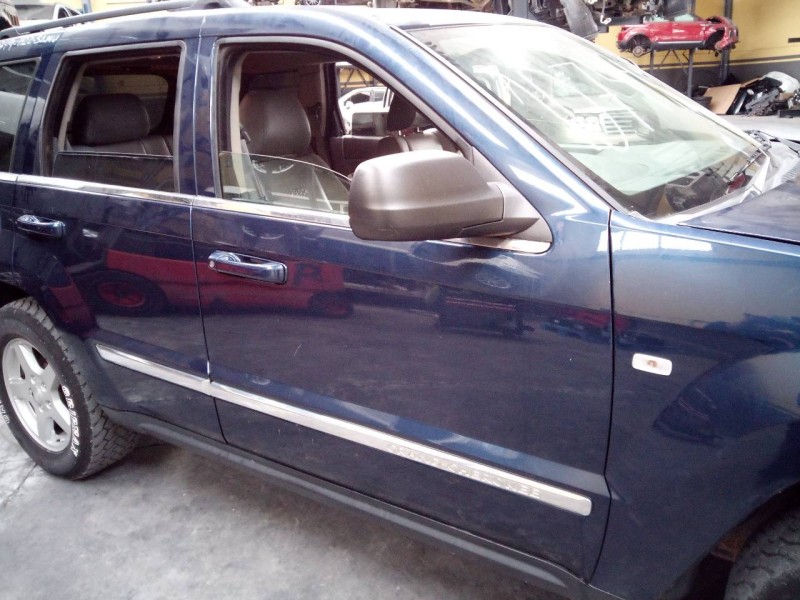 Recambio de puerta delantera derecha para jeep gr. cherokee (wh) 3.0 crd limited referencia OEM IAM   