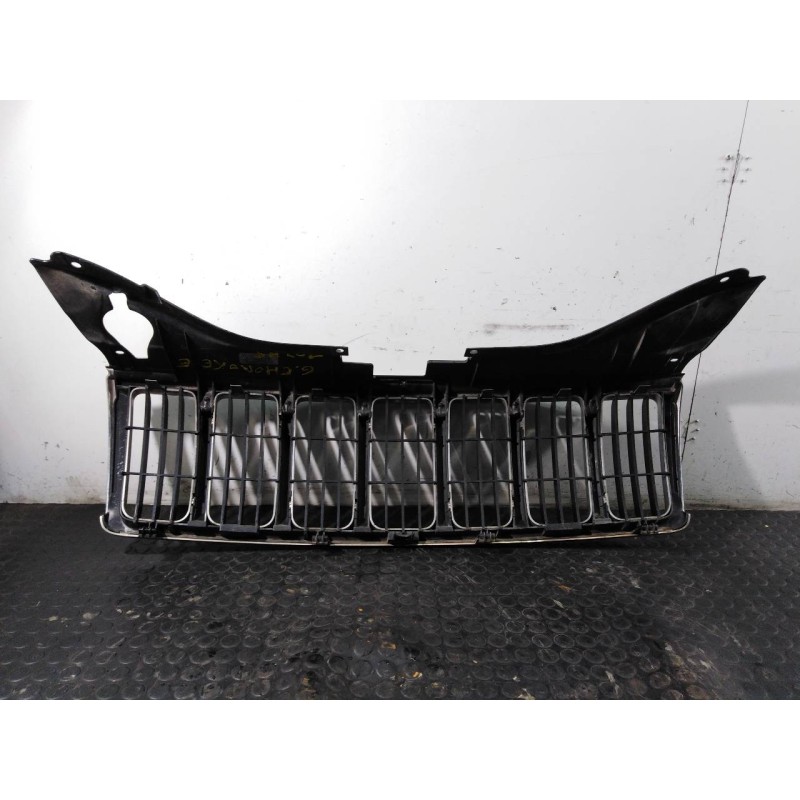Recambio de rejilla delantera para jeep gr. cherokee (wh) 3.0 crd limited referencia OEM IAM 55156814AE 5JF94TRMAE P2-A2-29