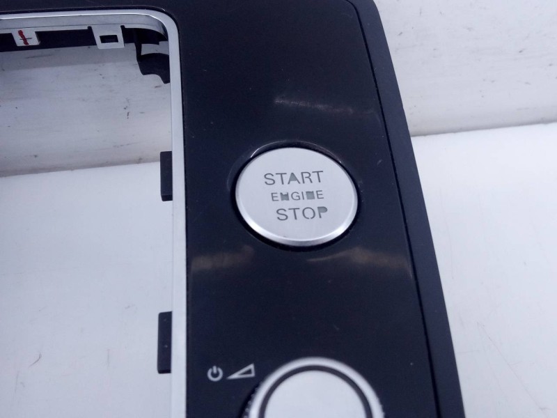 Recambio de sistema navegacion gps para audi a6 avant (4g5) 3.0 tdi quattro referencia OEM IAM 4G1919601N 917911113 E2-A1-42-7