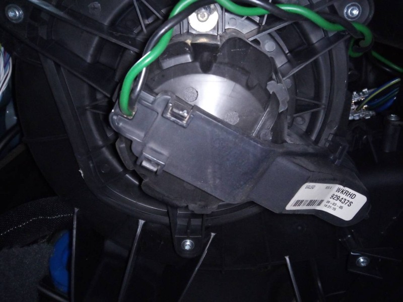 Recambio de ventilador calefaccion para jeep gr. cherokee (wh) 3.0 crd limited referencia OEM IAM 929437S  