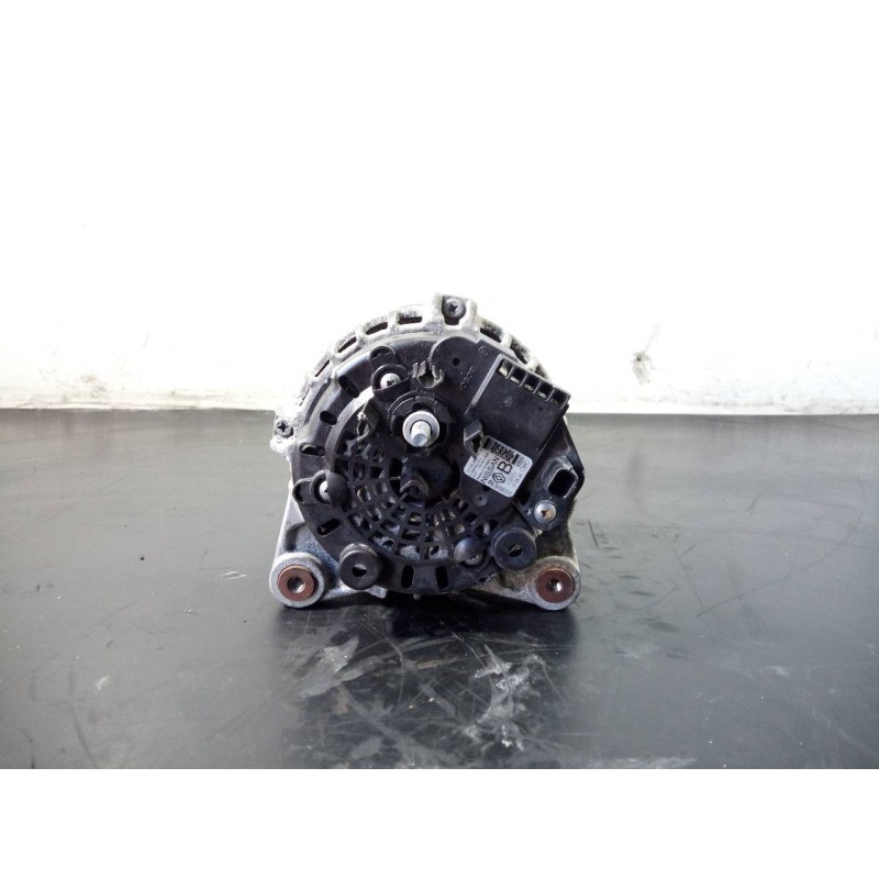 Recambio de alternador para renault kadjar zen referencia OEM IAM 231004BE0B  P3-A4-2-4