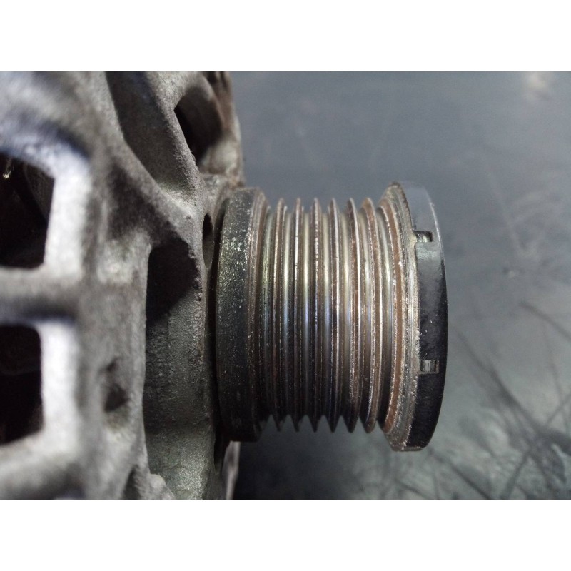 Recambio de alternador para renault kadjar zen referencia OEM IAM 231004BE0B  P3-A4-2-4