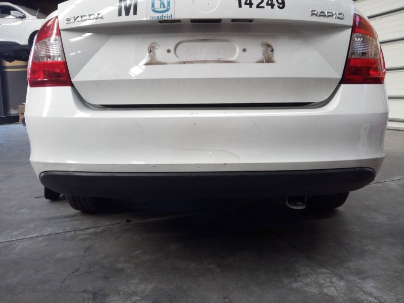 Recambio de paragolpes trasero para skoda rapid active referencia OEM IAM   