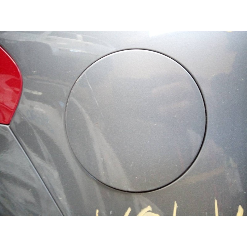 Recambio de tapa exterior combustible para volvo v40 momentum referencia OEM IAM   