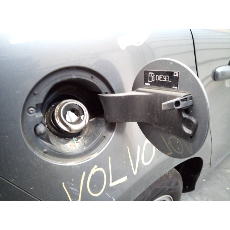 Recambio de tapa exterior combustible para volvo v40 momentum referencia OEM IAM   