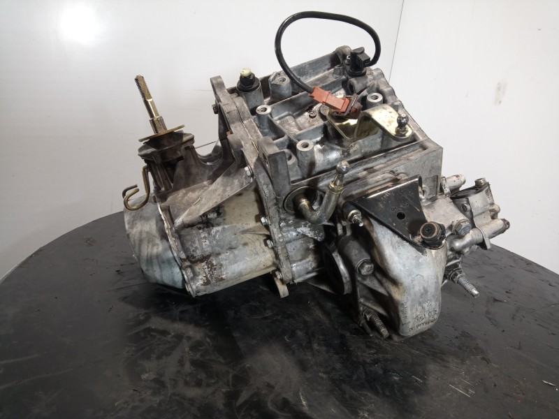 Recambio de caja cambios para citroën berlingo 1.9 600 d furg. referencia OEM IAM 20DM48  M1-B2-50