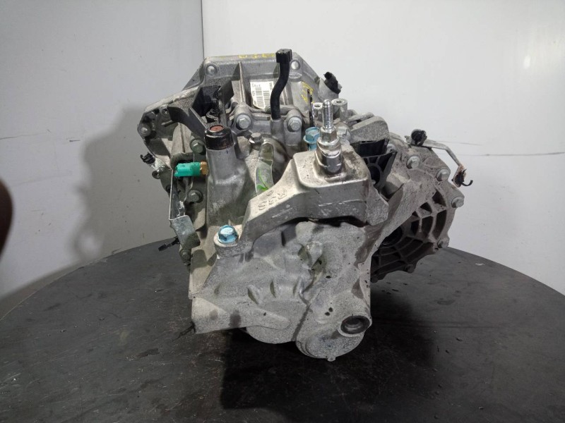 Recambio de caja cambios para renault kadjar zen referencia OEM IAM ND40008  M1-A2-84