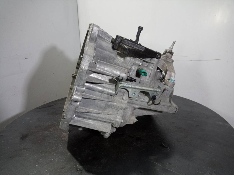 Recambio de caja cambios para renault kadjar zen referencia OEM IAM ND40008  M1-A2-84