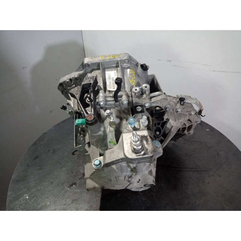 Recambio de caja cambios para renault kadjar zen referencia OEM IAM ND40008  M1-A2-84