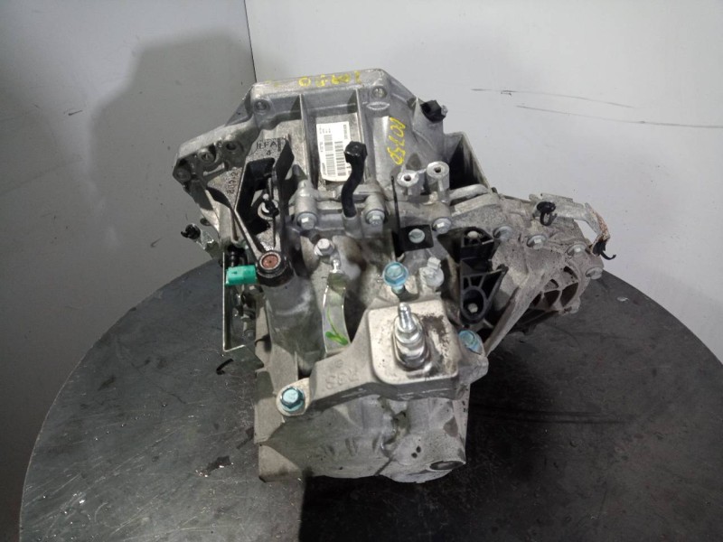 Recambio de caja cambios para renault kadjar zen referencia OEM IAM ND40008  M1-A2-84