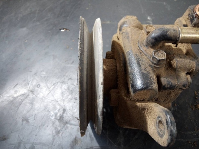 Recambio de bomba direccion para nissan terrano/terrano.ii (r20) sr (5-ptas.) referencia OEM IAM 4X253134 7F700 