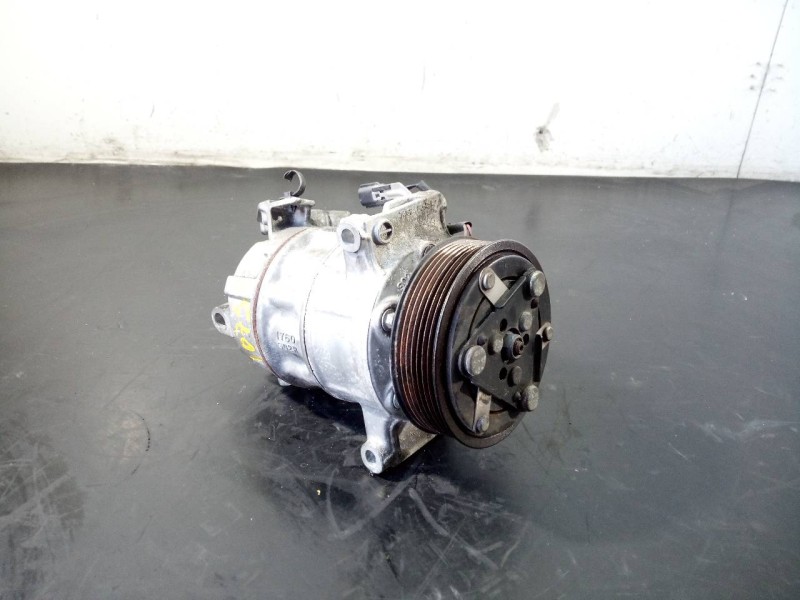 Recambio de compresor aire acondicionado para renault kadjar zen referencia OEM IAM 5809012604  P3-A3-2-3