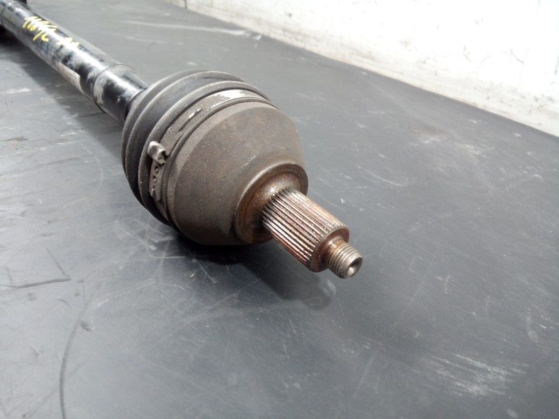 Recambio de transmision delantera derecha para skoda rapid active referencia OEM IAM 6R0407762A  P1-A6-14