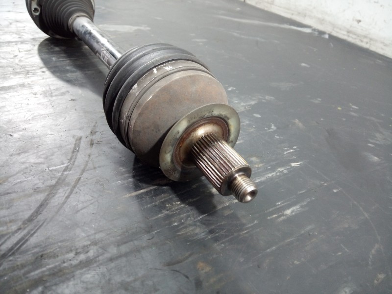 Recambio de transmision delantera izquierda para skoda rapid active referencia OEM IAM 6R0407761A  P1-A6-14