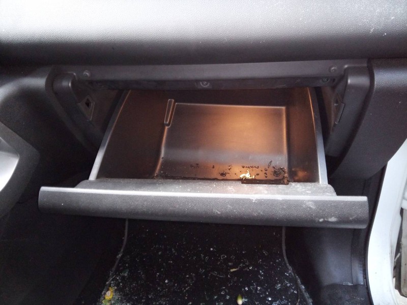 Recambio de guantera para renault kadjar zen referencia OEM IAM   