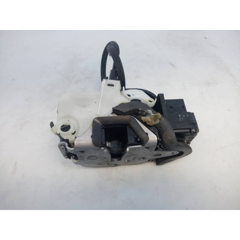 Recambio de cerradura puerta delantera derecha para opel insignia berlina excellence referencia OEM IAM   E2-B6-65-2