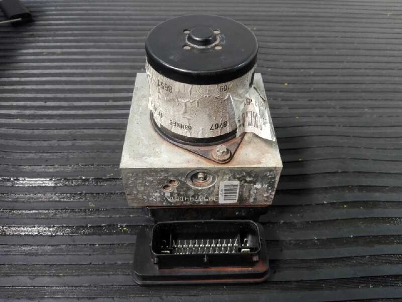 Recambio de abs para opel insignia berlina sport referencia OEM IAM 13328651 16817011 P3-A8-28-5