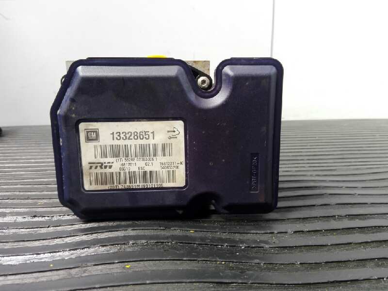 Recambio de abs para opel insignia berlina sport referencia OEM IAM 13328651 16817011 P3-A8-28-5