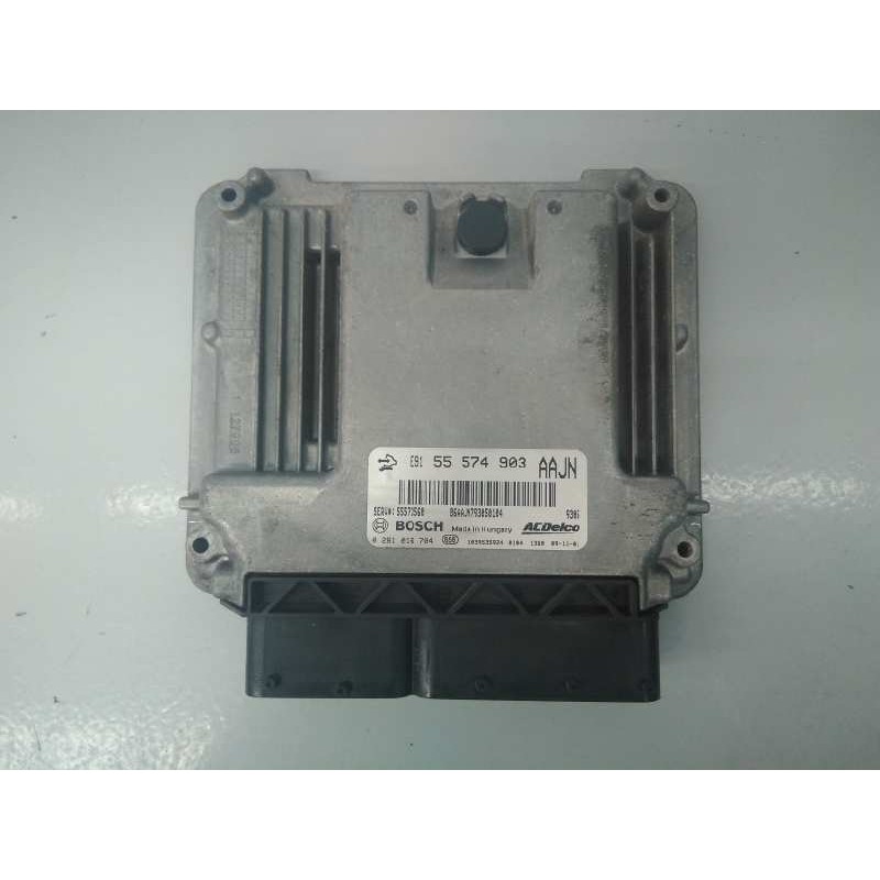 Recambio de centralita motor uce para opel insignia berlina sport referencia OEM IAM 55574903 0281016704 E3-A5-28-2