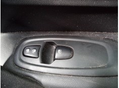 MANDO ELEVALUNAS DELANTERO DERECHO 