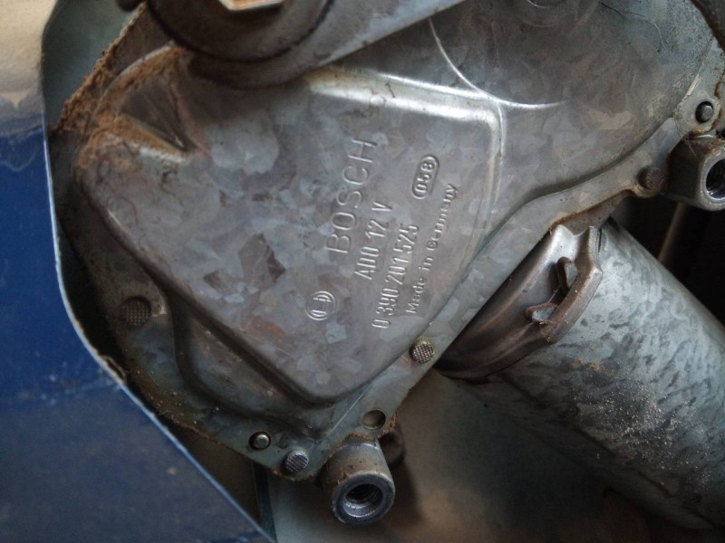 Recambio de motor limpia trasero para nissan terrano/terrano.ii (r20) sr (5-ptas.) referencia OEM IAM 0390201575  