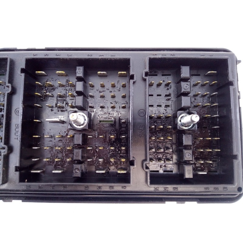 Recambio de caja reles / fusibles para opel antara cosmo 4x4 referencia OEM IAM   E3-A5-23-2