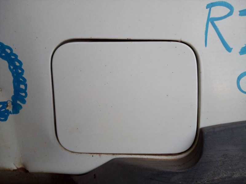 Recambio de tapa exterior combustible para nissan terrano/terrano.ii (r20) sr (5-ptas.) referencia OEM IAM   