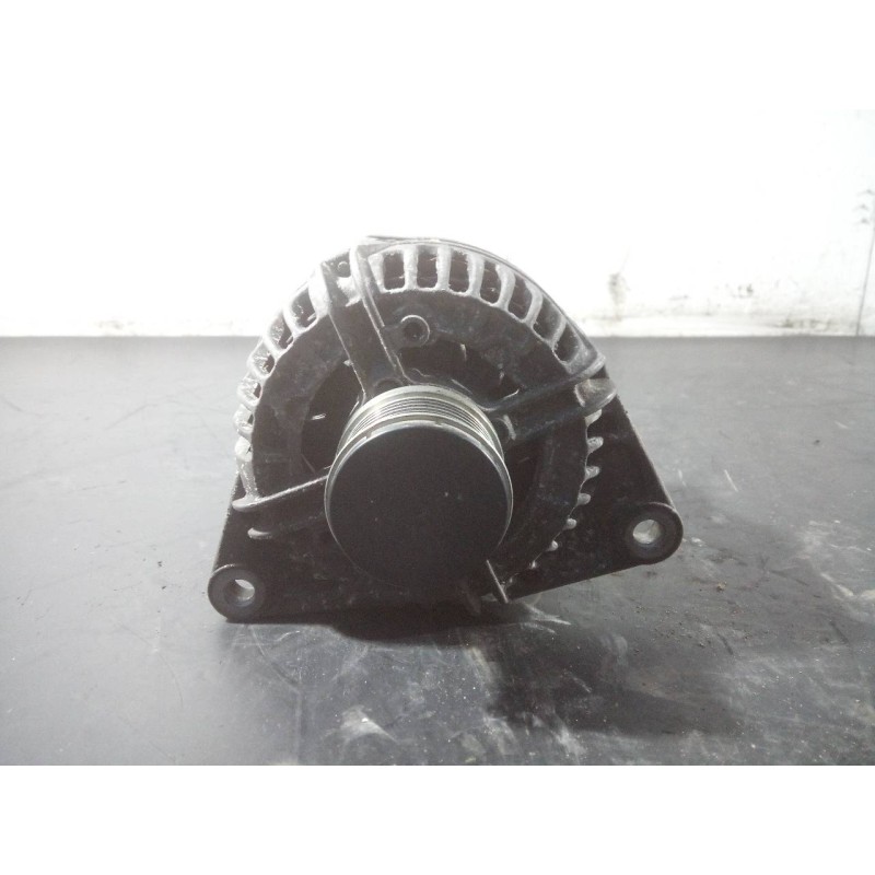 Recambio de alternador para iveco daily caja abierta cabina simple 35 c... batalla 4100 referencia OEM IAM 504057813  P3-B6-8-1