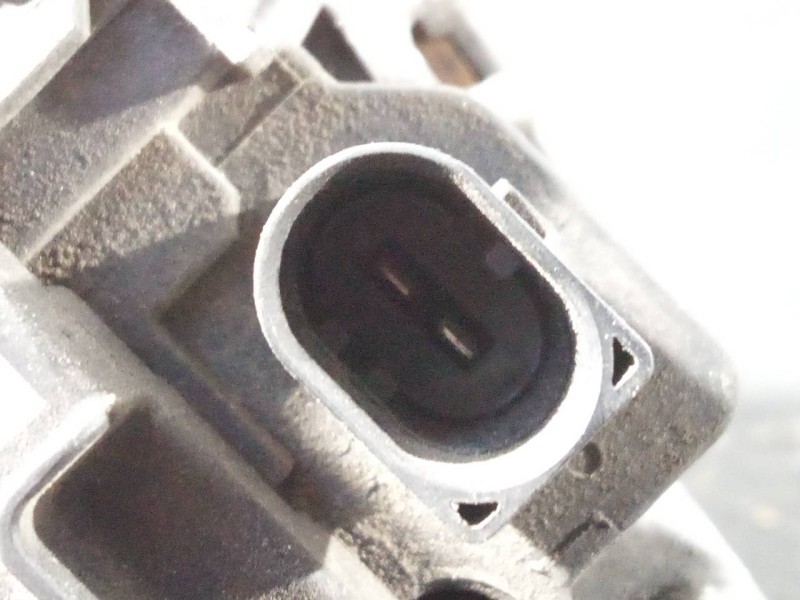 Recambio de alternador para iveco daily caja abierta cabina simple 35 c... batalla 4100 referencia OEM IAM 504057813  P3-B6-8-1