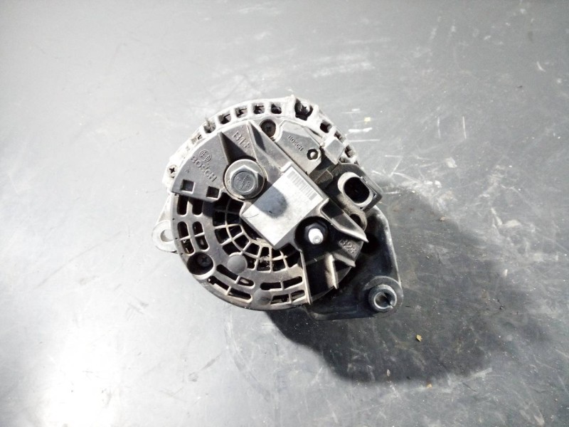 Recambio de alternador para iveco daily caja abierta cabina simple 35 c... batalla 4100 referencia OEM IAM 504057813  P3-B6-8-1