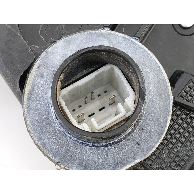 Recambio de cerradura puerta delantera derecha para toyota verso advance referencia OEM IAM   E2-B4-55-1