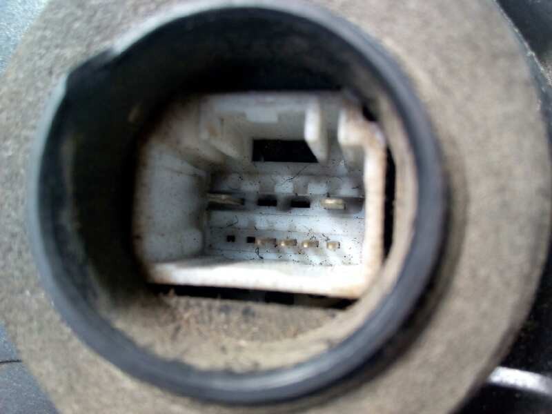 Recambio de cerradura puerta delantera derecha para toyota land cruiser (j12) referencia OEM IAM 645F1706  E2-B4-30-2