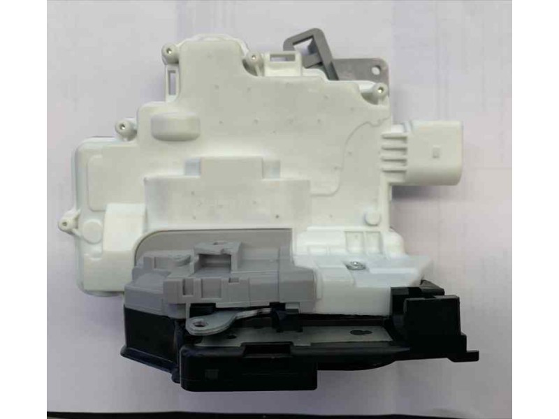 Recambio de cerradura puerta trasera derecha para universal cerradura trasera derecha vw-seat-skoda referencia OEM IAM DTSVW9044