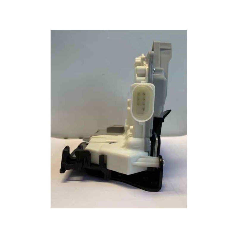 Recambio de cerradura puerta trasera derecha para universal cerradura trasera derecha vw-seat-skoda referencia OEM IAM DTSVW9044