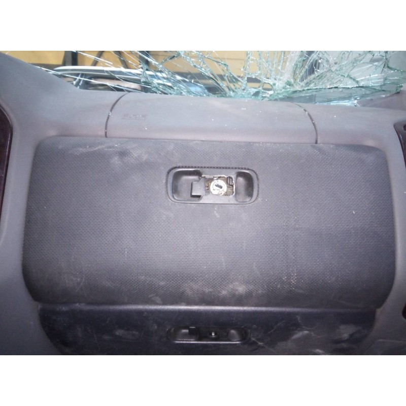 Recambio de guantera para mitsubishi montero (v60/v70) 3.2 di-d gls kaiteki (3-ptas.) referencia OEM IAM   