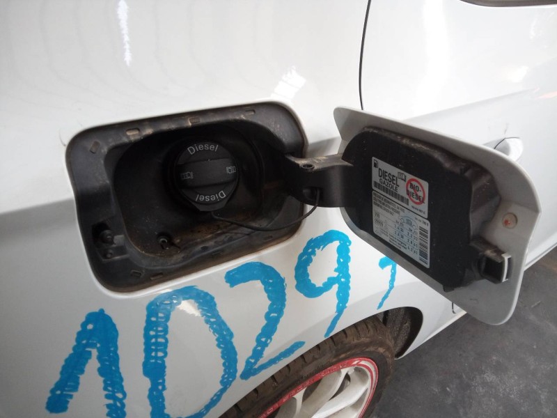 Recambio de tapa exterior combustible para seat leon (5f1) fr referencia OEM IAM   