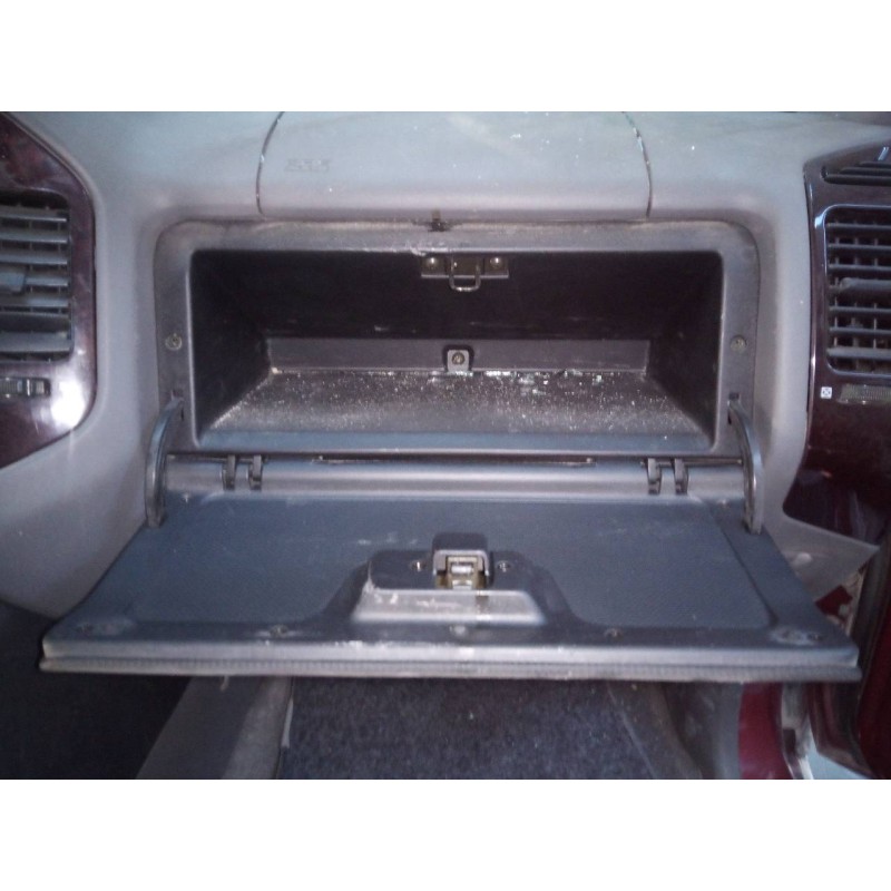 Recambio de guantera para mitsubishi montero (v60/v70) 3.2 di-d gls kaiteki (3-ptas.) referencia OEM IAM   