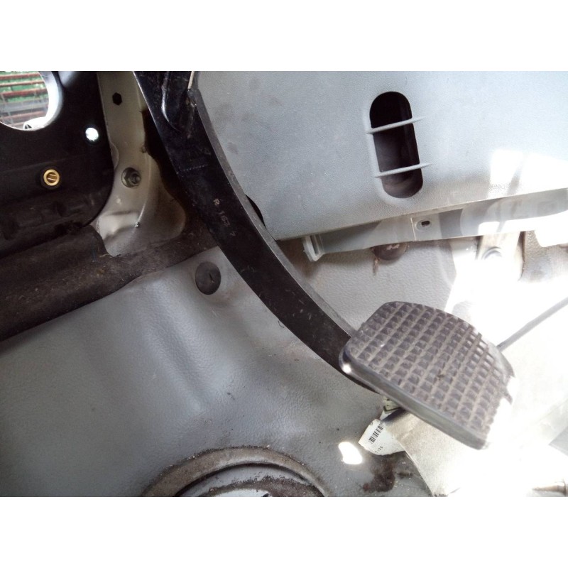 Recambio de pedal freno para iveco daily caja abierta cabina simple 35 c... batalla 4100 referencia OEM IAM   