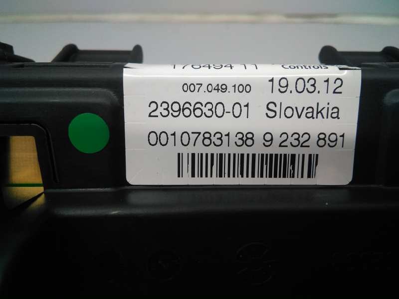 Recambio de cuadro instrumentos para bmw serie 1 lim. (f20) 116d efficientdynamics edition referencia OEM IAM 17649411 621092832