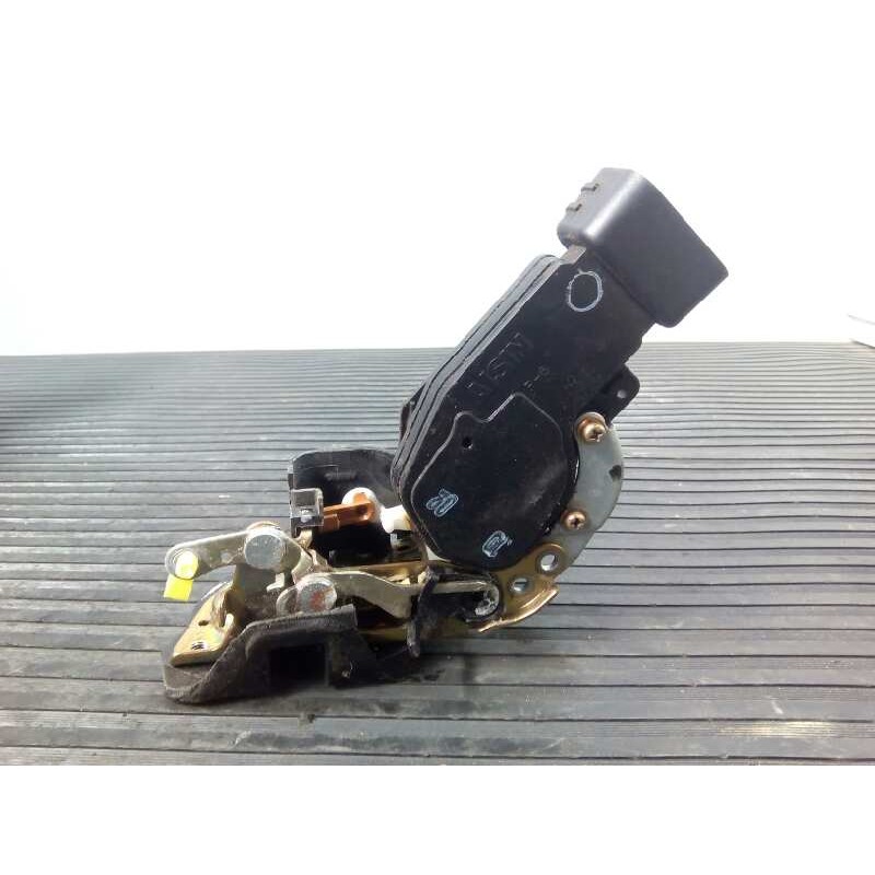 Recambio de cerradura puerta trasera izquierda para toyota land cruiser (j9) d4-d gx (5-ptas.) referencia OEM IAM   E2-B4-10-1