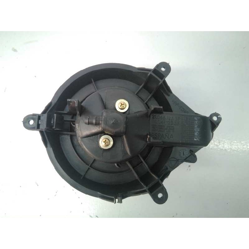 Recambio de ventilador calefaccion para peugeot partner (s1) referencia OEM IAM 210681233F 740471233F E1-A4-47-2