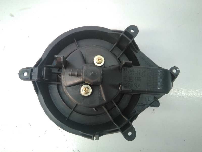 Recambio de ventilador calefaccion para peugeot partner (s1) referencia OEM IAM 210681233F 740471233F E1-A4-47-2