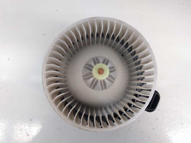 Recambio de ventilador calefaccion para toyota verso advance referencia OEM IAM AV2727008103  E3-B2-17-2