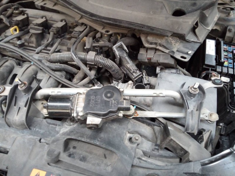 Recambio de motor limpia delantero para mazda 3 lim. () evolution referencia OEM IAM 5717C052  